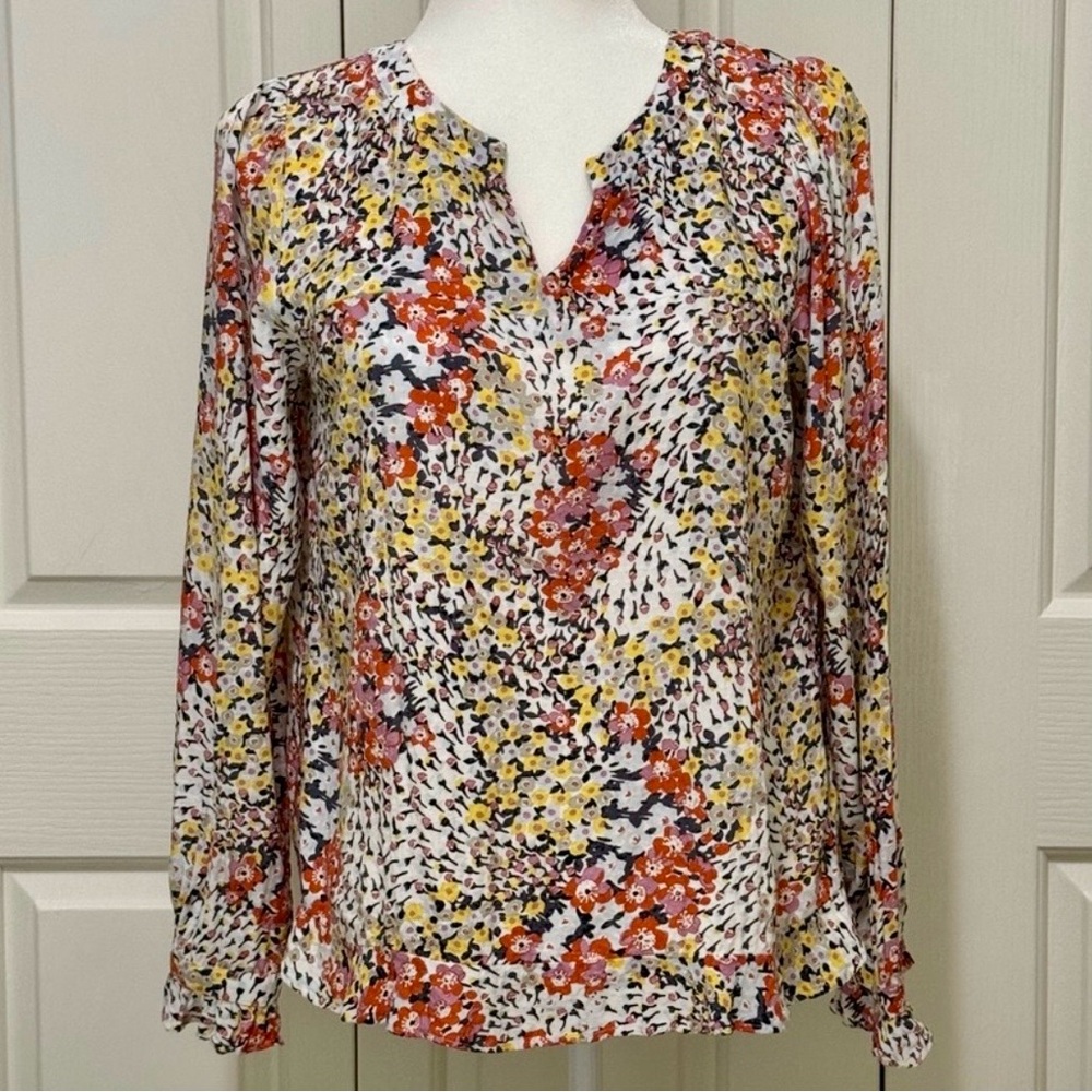 LOFT Petite Floral Ruffle Hem Split Neck Blouse SP Romantic Rayon Top